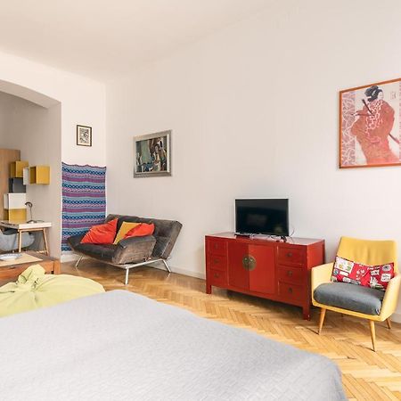 Bright & Spacious Loft With Basilica View Budapest Bagian luar foto