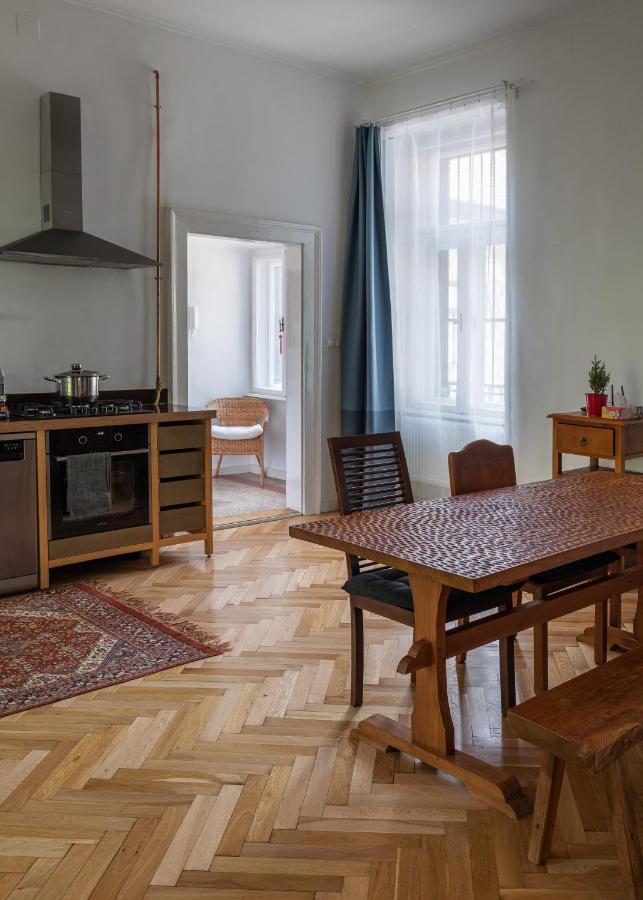 Bright & Spacious Loft With Basilica View Budapest Bagian luar foto