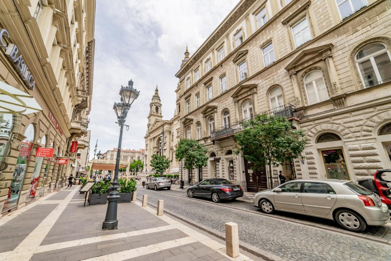 Bright & Spacious Loft With Basilica View Budapest Bagian luar foto