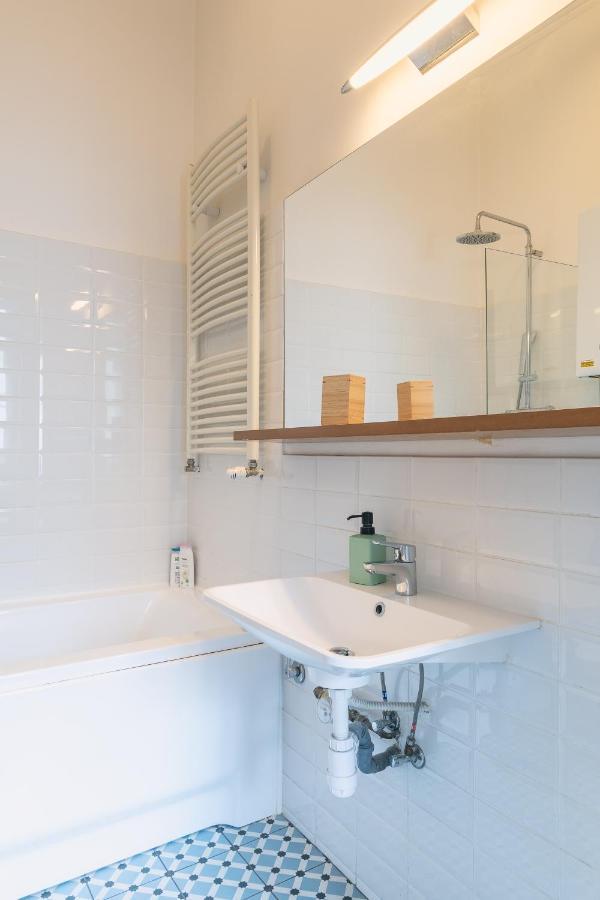 Bright & Spacious Loft With Basilica View Budapest Bagian luar foto