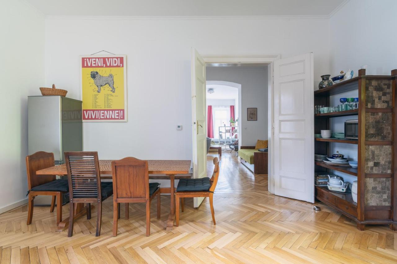 Bright & Spacious Loft With Basilica View Budapest Bagian luar foto