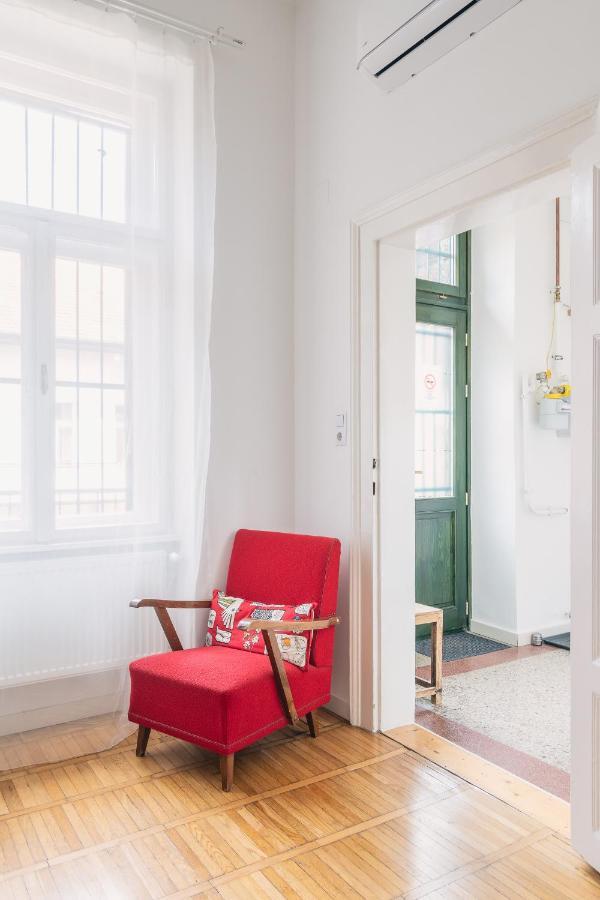 Bright & Spacious Loft With Basilica View Budapest Bagian luar foto