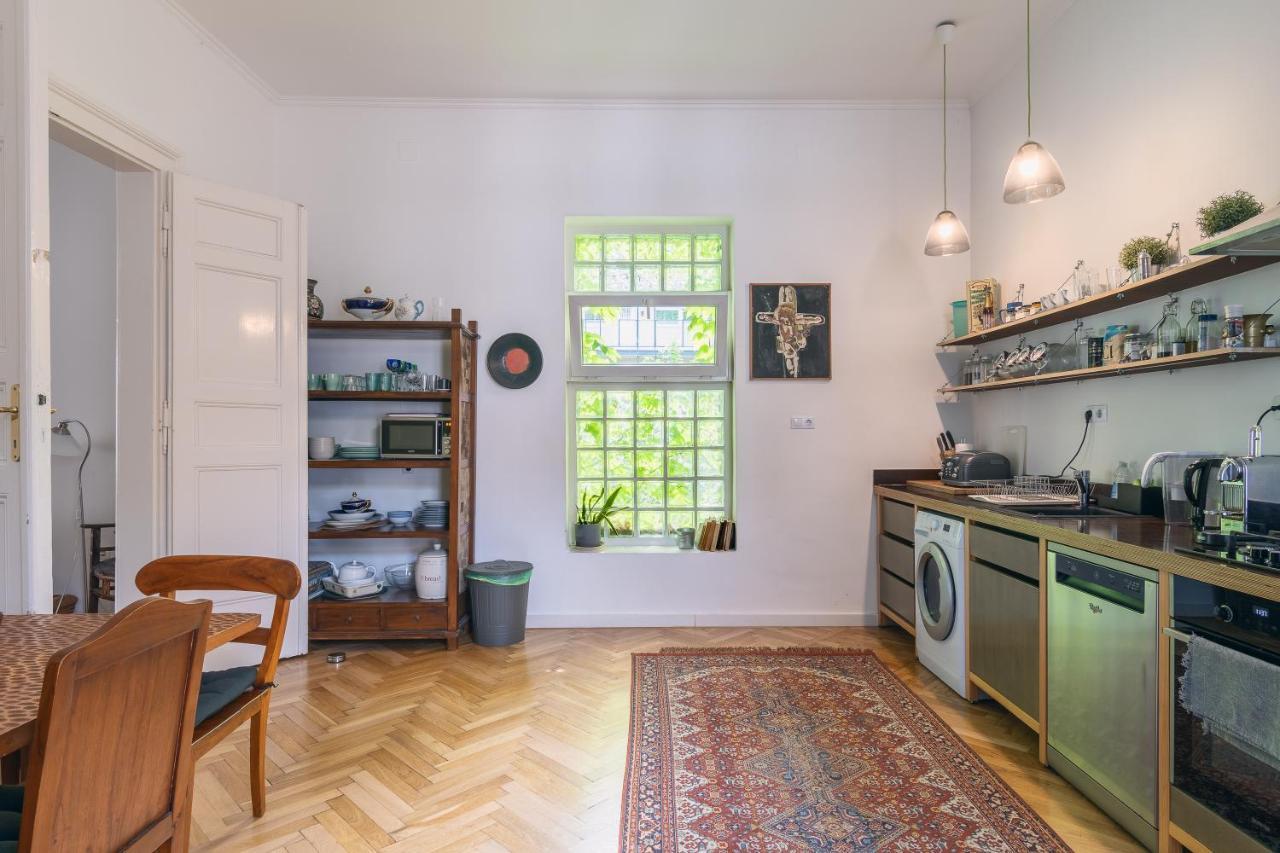 Bright & Spacious Loft With Basilica View Budapest Bagian luar foto