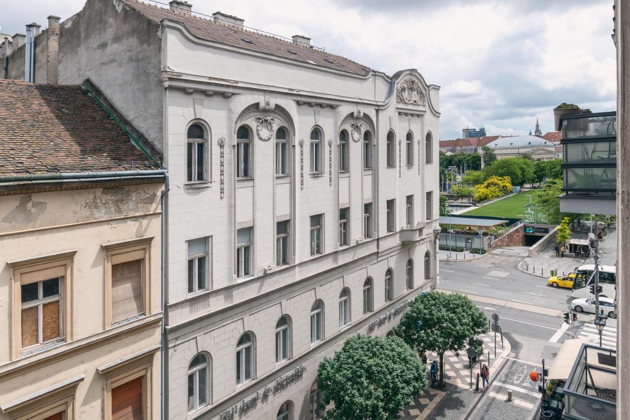 Bright & Spacious Loft With Basilica View Budapest Bagian luar foto